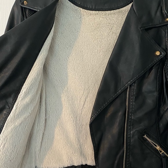 Jacket - Picture 3 of 4